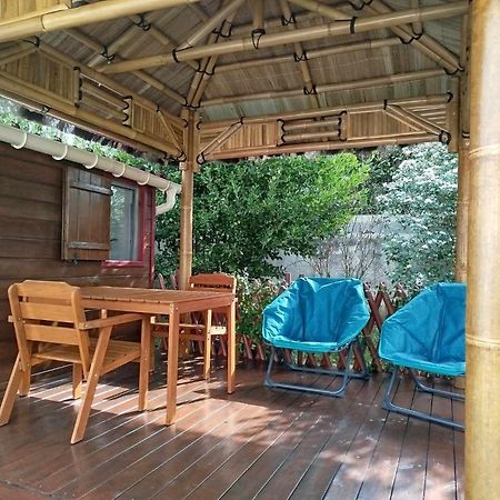 Le Chalet Des Dany Saint-Mamert-du-Gard Exterior photo